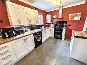 Kitchen- click for photo gallery